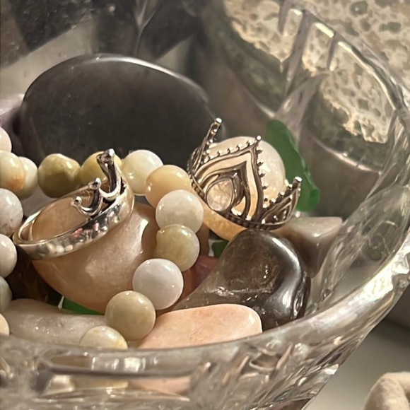 Meet your Posher, Christa - Picture 1 of 2